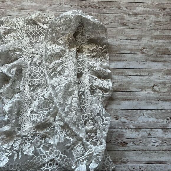 Lace Crochet Ruffle Blouse White Size Small - Picture 4 of 8